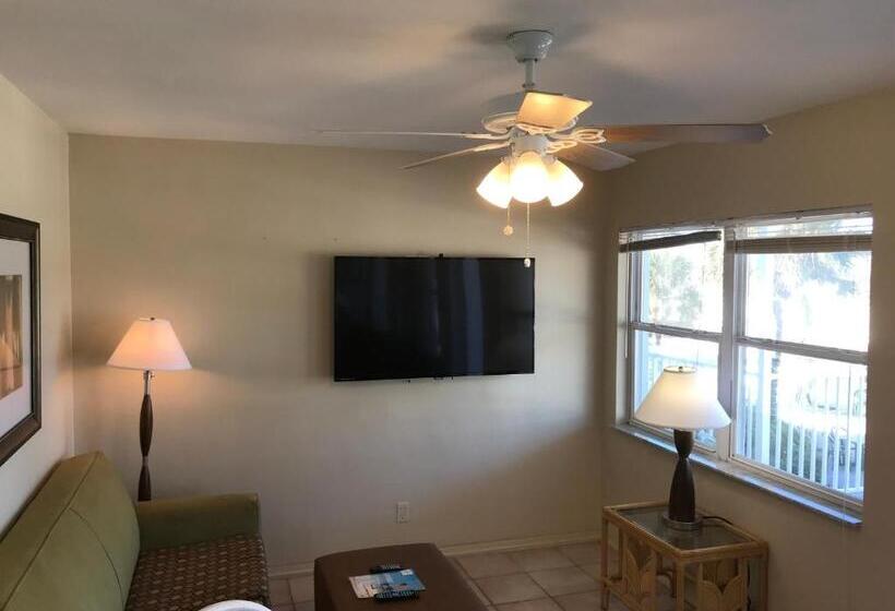 غرفة ديلوكس سرير كينج, Miramar Beach Resort