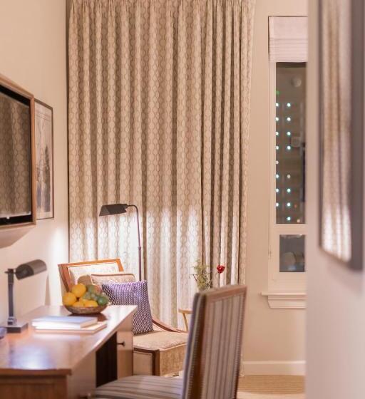 غرفة ديلوكس سرير كينج, Nopsi Hotel New Orleans