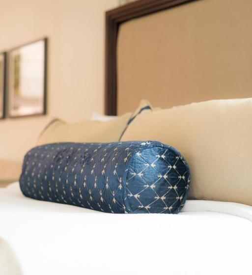 سوییت جونیور, Nopsi Hotel New Orleans