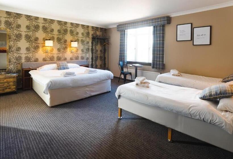 غرفة سوبيريور عائلية, Traquair Arms