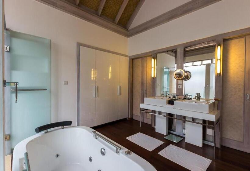 ویلای یک اتاق خوابه با استخر شنا, Nh Maldives Kuda Rah Resort   Stays Of 3 Nights Or More, 50 Percent Off Shared Roundtrip Transport