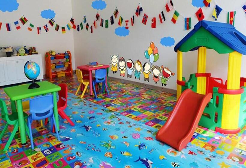 ویلای یک اتاق خوابه با استخر شنا, Nh Maldives Kuda Rah Resort   Stays Of 3 Nights Or More, 50 Percent Off Shared Roundtrip Transport