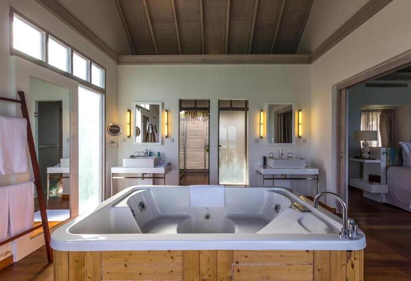 ویلای یک اتاق خوابه با استخر شنا, Nh Maldives Kuda Rah Resort   Stays Of 3 Nights Or More, 50 Percent Off Shared Roundtrip Transport