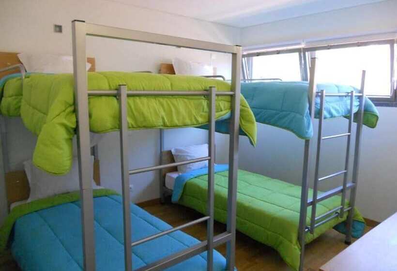 Кровать в Общей Комнате, Azores Youth Hostels São Jorge