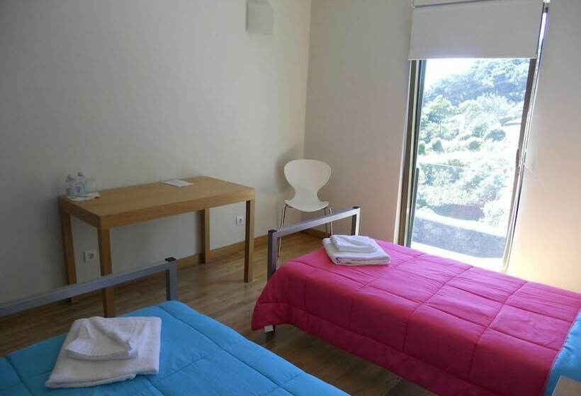 Номер Стандарт, Azores Youth Hostels São Jorge