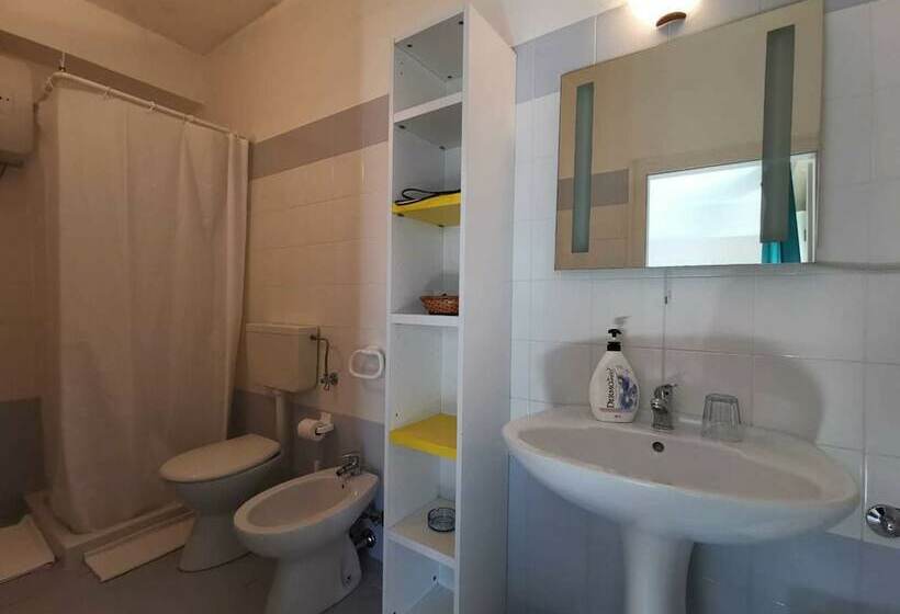 اتاق استاندارد, B&b Scogli Bianchi