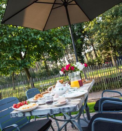 テラス付きスタンダードルーム, De Verloren Sinjoor