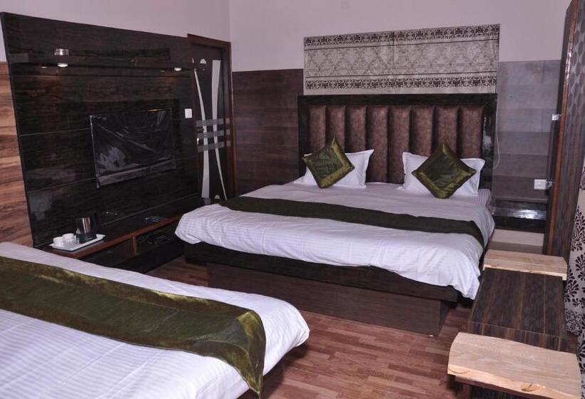 ファミリールーム, Ekam Lodge