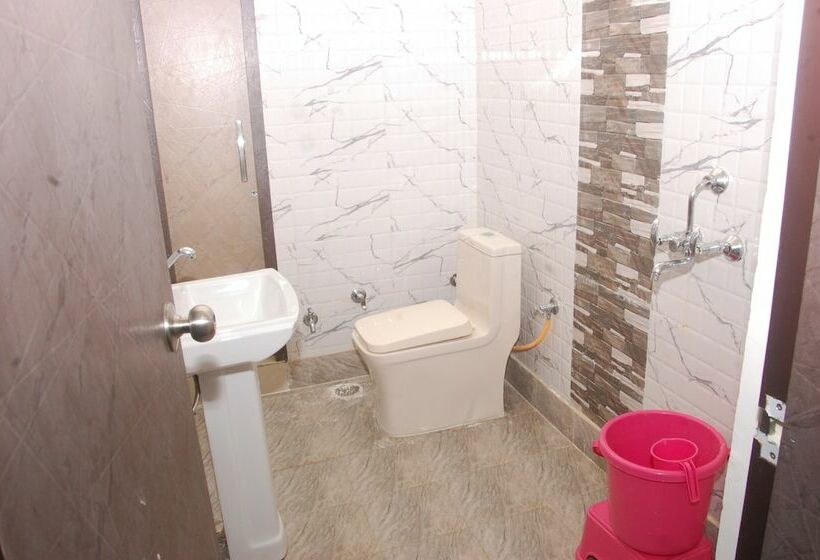 디럭스 룸, Prem Bandhan