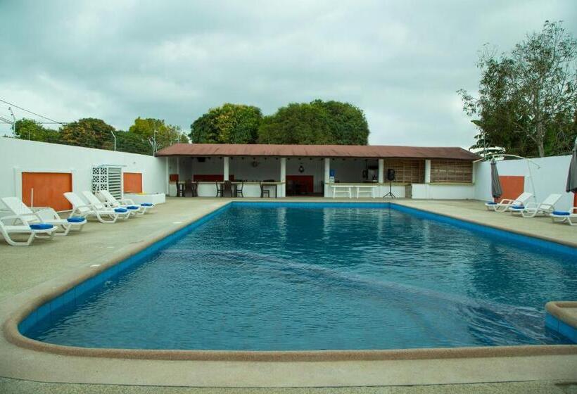 اتاق استاندارد چهار تخته, Rc Tonsupa