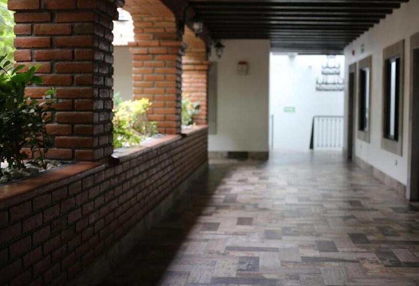 חדר סטנדרט שתי מיטות זוגיות, Punto Madero Hotel & Plaza