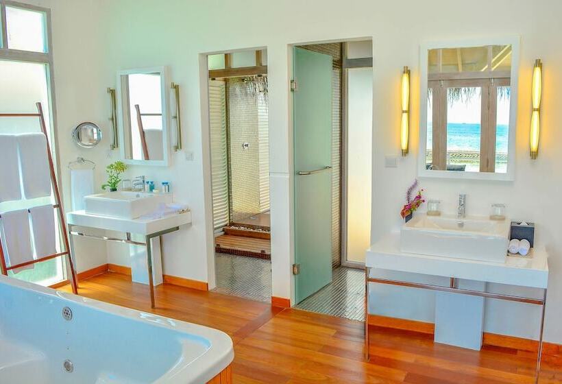 ویلای یک اتاق خوابه با استخر شنا, Nh Maldives Kuda Rah Resort   Stays Of 3 Nights Or More, 50 Percent Off Shared Roundtrip Transport