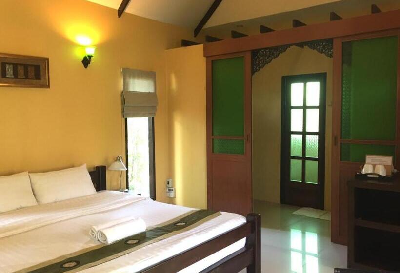 ‫فيلا غرفة نوم واحدة مطلة على الحديقة, Baan Thai House