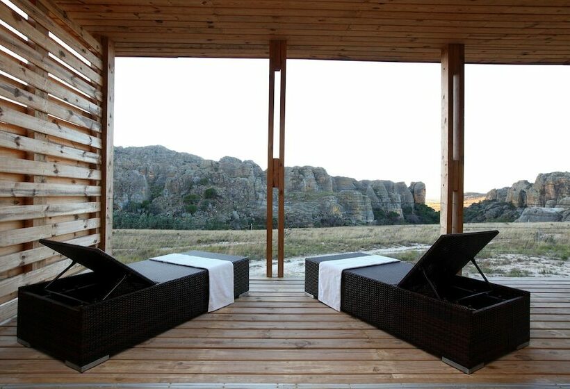 اتاق استاندارد, Isalo Rock Lodge