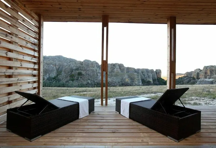 اتاق استاندارد, Isalo Rock Lodge
