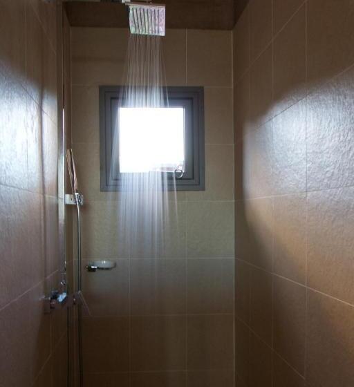 اتاق استاندارد, Isalo Rock Lodge