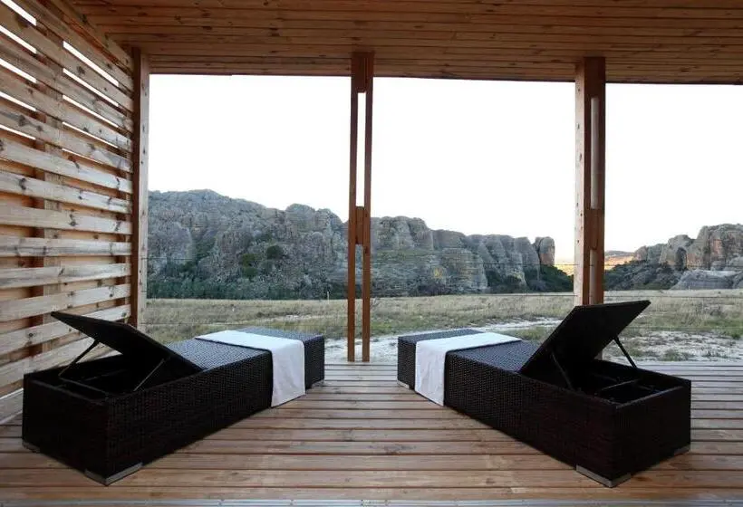 اتاق لوکس, Isalo Rock Lodge