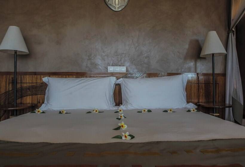 اتاق اکونومی, Isalo Rock Lodge