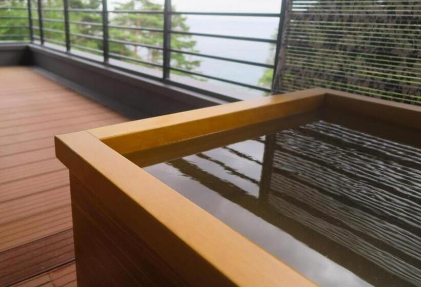 סוויטה נוף לים, Nagisatei Taroan