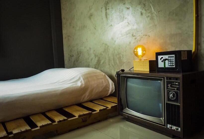 اتاق استاندارد, Yimwhan Hostel & Cafe Ayutthaya