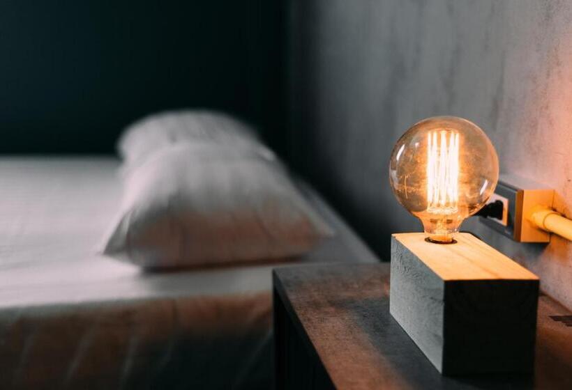 اتاق استاندارد, Yimwhan Hostel & Cafe Ayutthaya