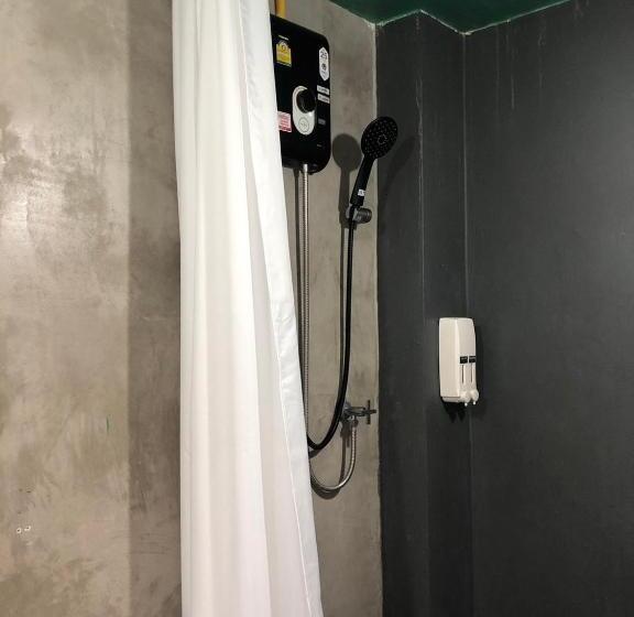 اتاق استاندارد, Yimwhan Hostel & Cafe Ayutthaya