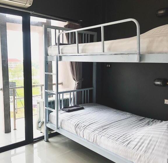 اتاق سوپریور خانوادگی, Yimwhan Hostel & Cafe Ayutthaya