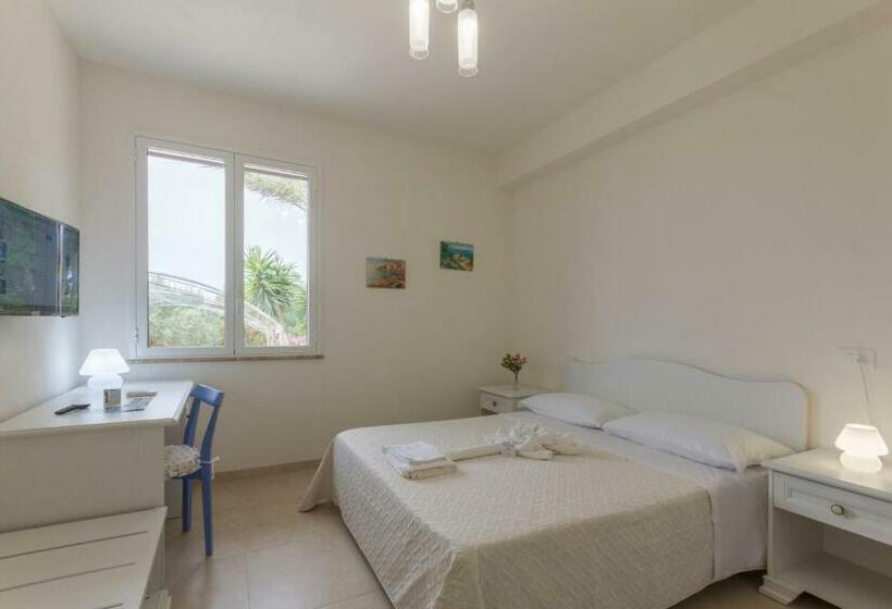 اتاق استاندارد با چشمانداز باغ, Baglio Il Giovinetto