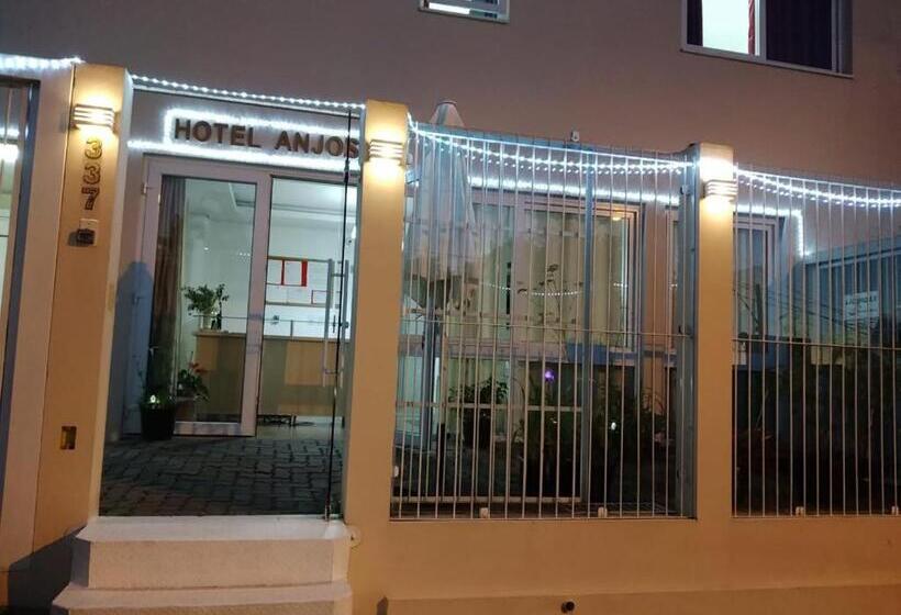スタンダードルーム, Anjos Ltda