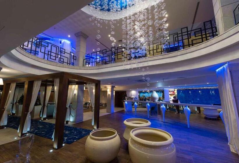 Номер Superior, Cascade Resort & Spa