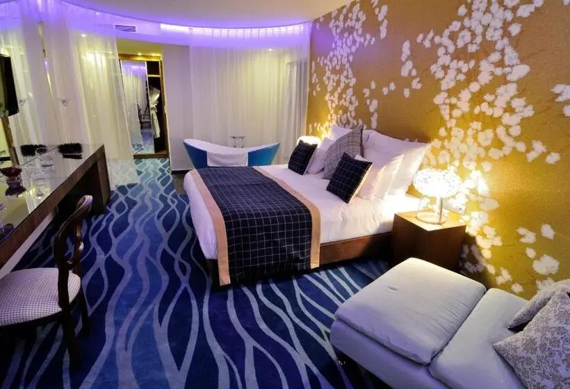 スーペリアースイート, Cascade Resort & Spa