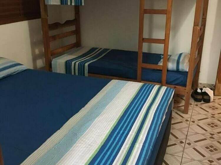 ルームシェアのワンベッド, Hostel Campo Grande