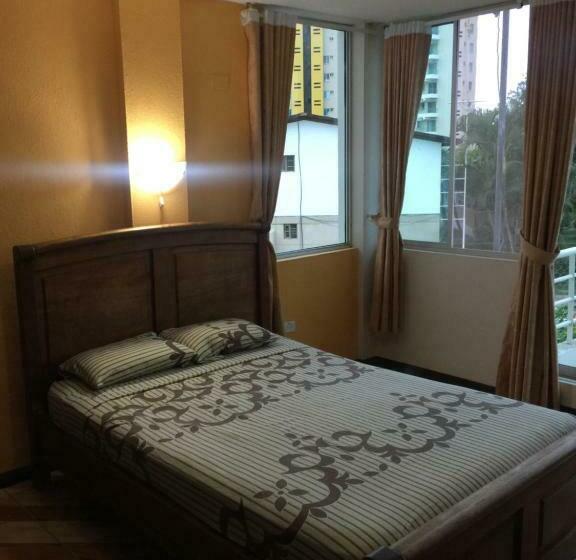 اتاق خانوادگی, Kemarios