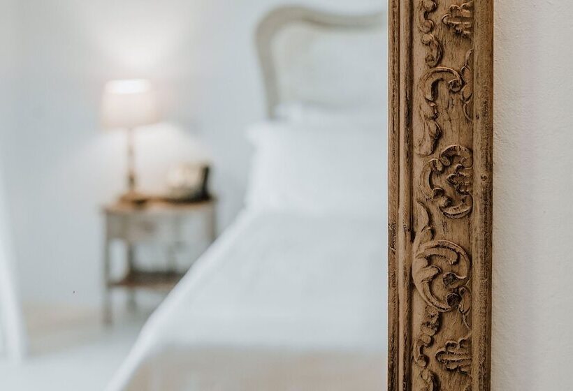 חדר דלוקס נוף לים, Relais Villa Carola