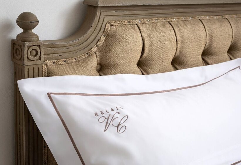 סוויטה אקזקיוטיב, Relais Villa Carola