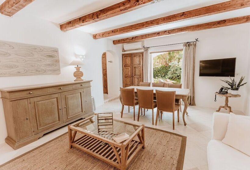 סוויטה אקזקיוטיב, Relais Villa Carola