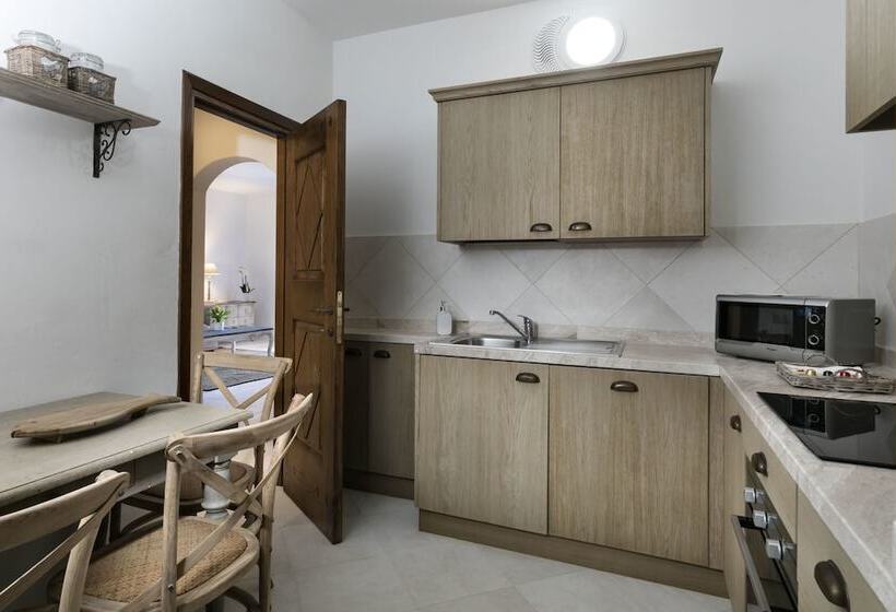 סוויטה דלוקס, Relais Villa Carola