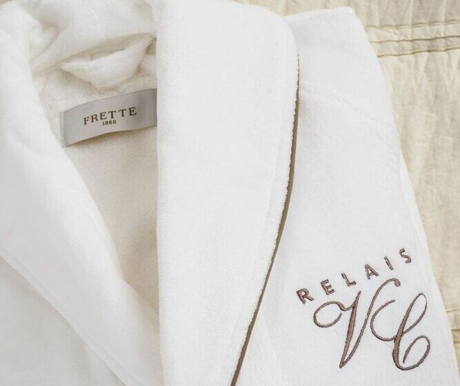 סוויטה אקזקיוטיב, Relais Villa Carola