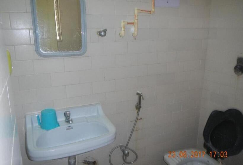 Family Room, Rukmini