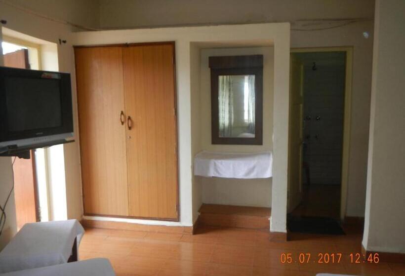 Family Room, Rukmini