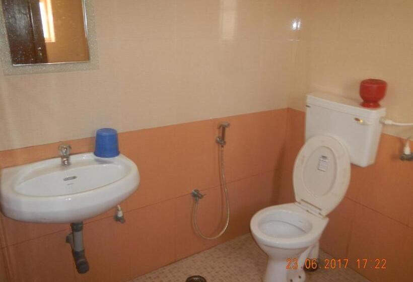 Habitació Economy, Rukmini