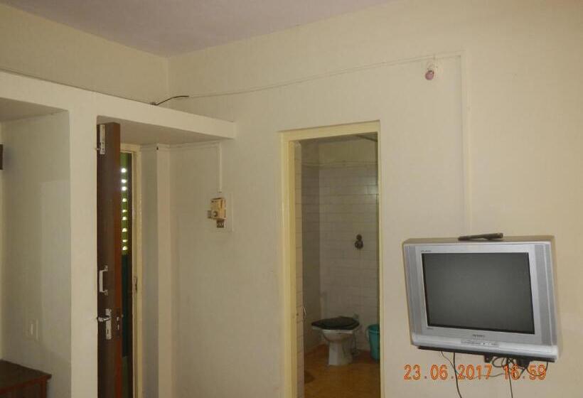 Habitació Economy, Rukmini