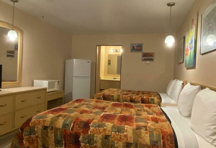 غرفة كلاسيكية رباعية, Ranchland Inn