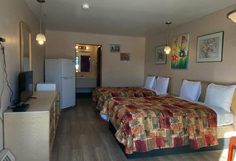 غرفة كلاسيكية رباعية, Ranchland Inn