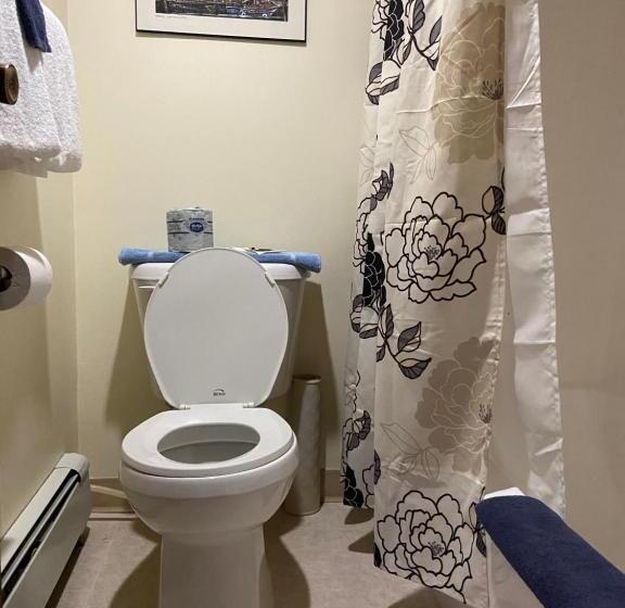 غرفة كلاسيكية رباعية, Ranchland Inn