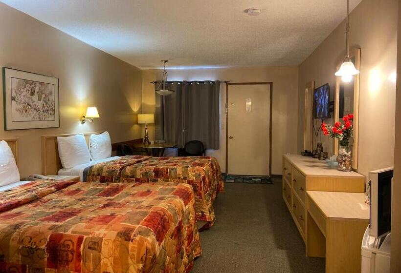 Четырехместный Номер Классик, Ranchland Inn