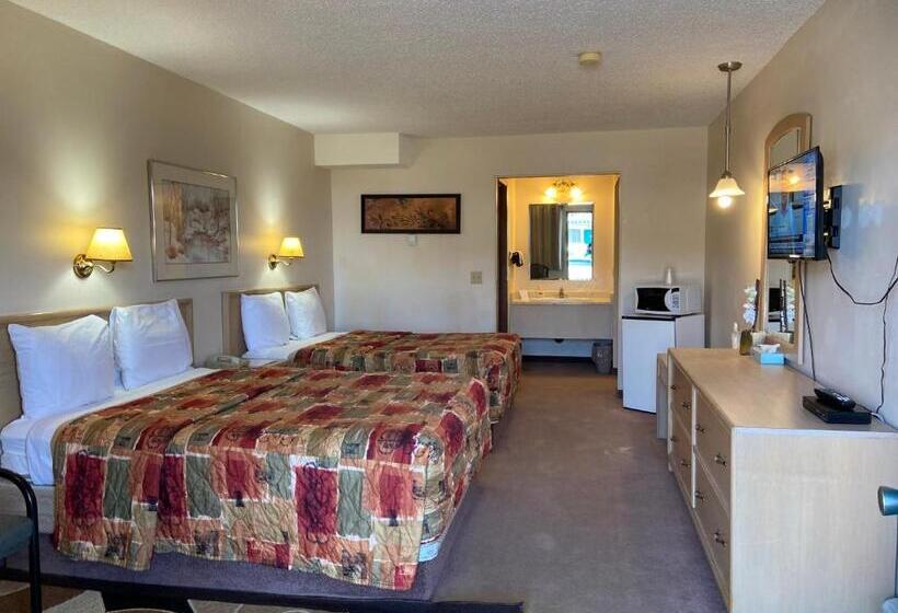 غرفة كلاسيكية رباعية, Ranchland Inn