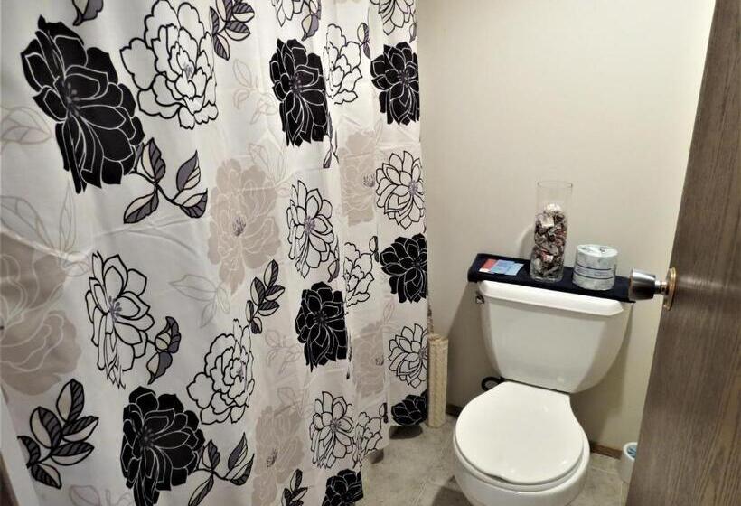 غرفة كلاسيكية رباعية, Ranchland Inn