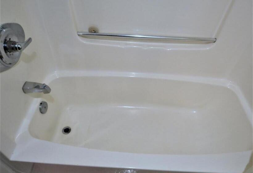 غرفة كلاسيكية رباعية, Ranchland Inn