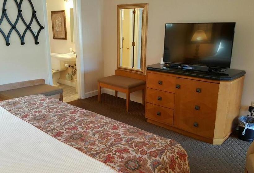 Стандартный Номер Кровать Кинг, Starlight Lodge Cape Cod